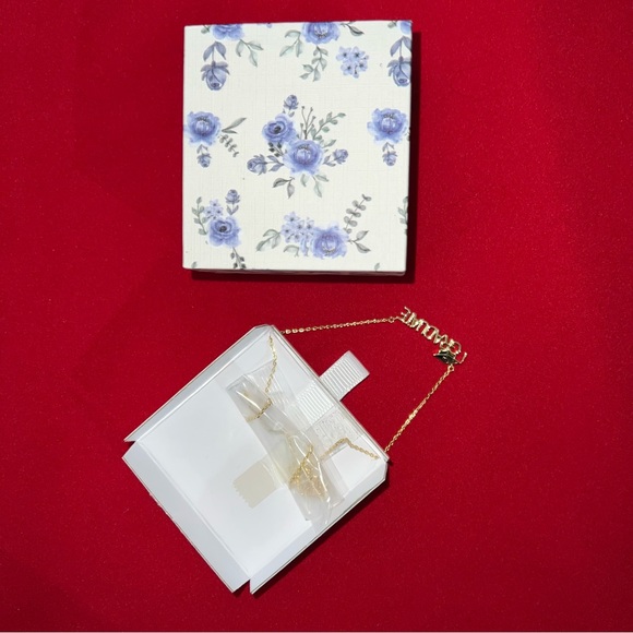 Authentic NIB - Picture 2 of 4